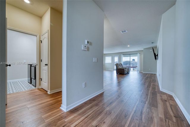 16966 Cedar Valley Cir, Clermont, FL 34711