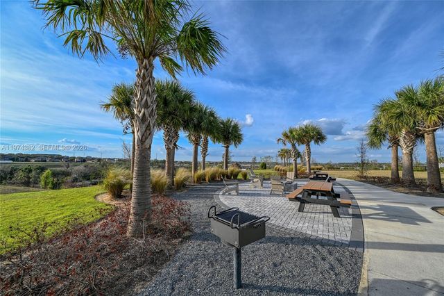 16966 Cedar Valley Cir, Clermont, FL 34711