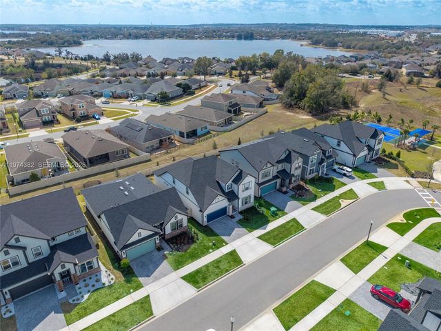 16966 Cedar Valley Cir, Clermont, FL 34711