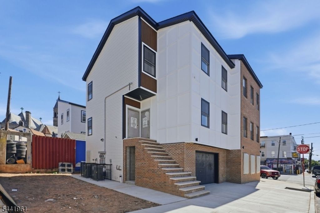 34 Parkhurst St, Newark City, NJ 07114 — photo 3
