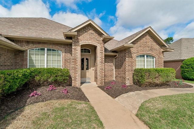 1413 Copperfield Drive, Edmond, OK 73003