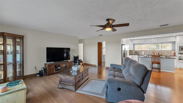 3120 SHADY OAK DRIVE E, Lakeland, FL 33810