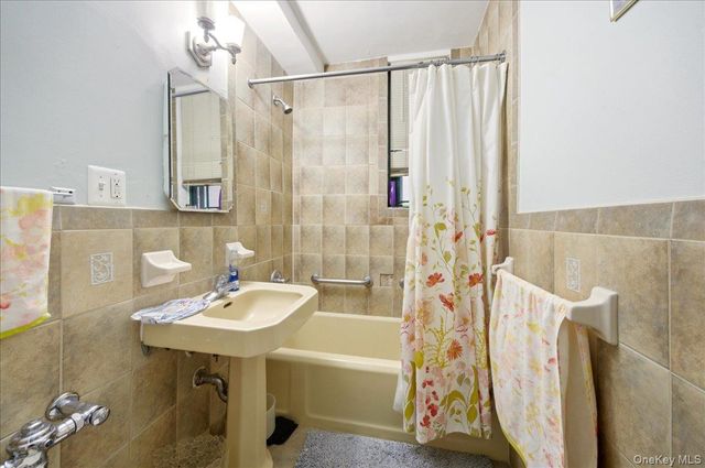 1561 Metropolitan Avenue TB, Bronx, NY 10462