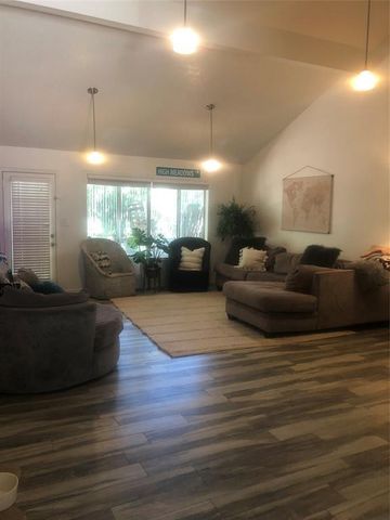 2904 Old Houston Road 7, Huntsville, TX 77340