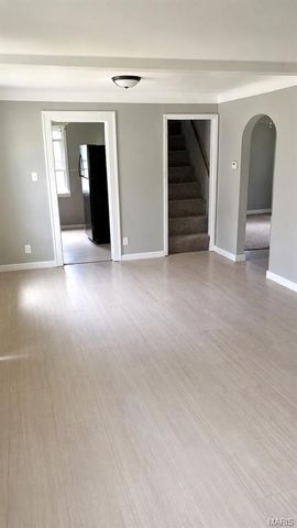 19 N Harvey Avenue, Ferguson, MO 63135
