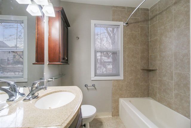 942-944 Sherman Street, Grand Rapids, MI 49506
