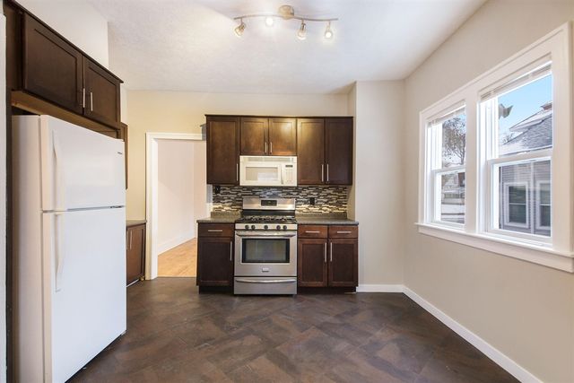 942-944 Sherman Street, Grand Rapids, MI 49506