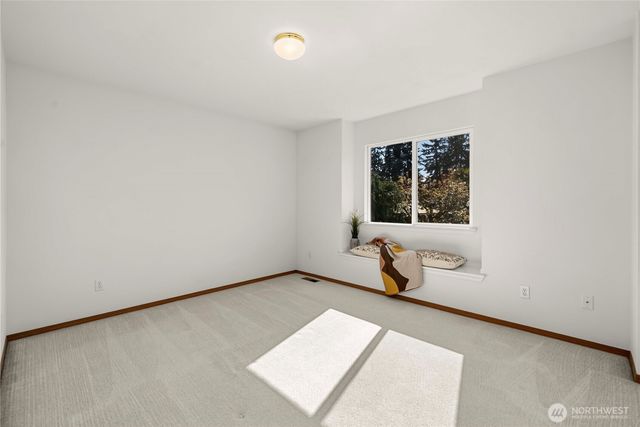 11003 Pansy Place NW, Silverdale, WA 98383