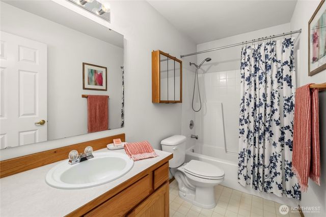 11003 Pansy Place NW, Silverdale, WA 98383