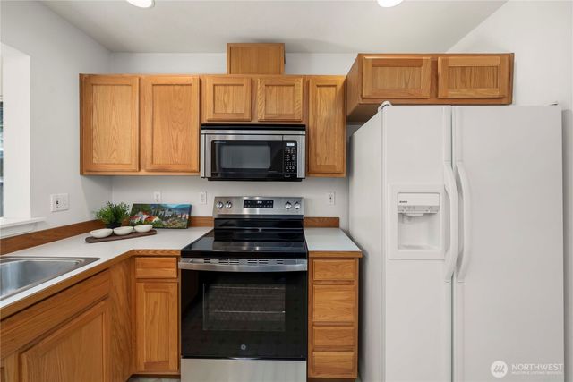 11003 Pansy Place NW, Silverdale, WA 98383