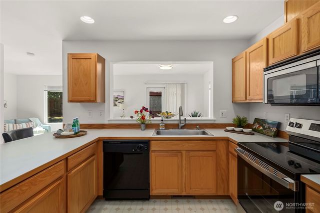 11003 Pansy Place NW, Silverdale, WA 98383
