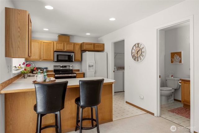 11003 Pansy Place NW, Silverdale, WA 98383