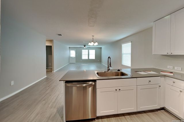 205 Free Waters, Seguin, TX 78155