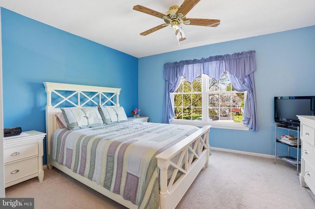 667 BIRCH CIR, Telford, PA 18969