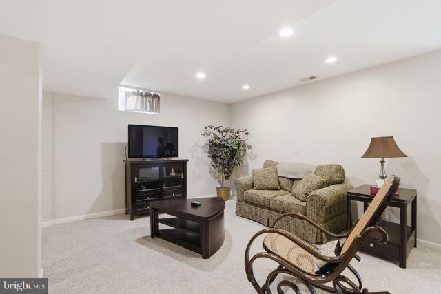 667 BIRCH CIR, Telford, PA 18969