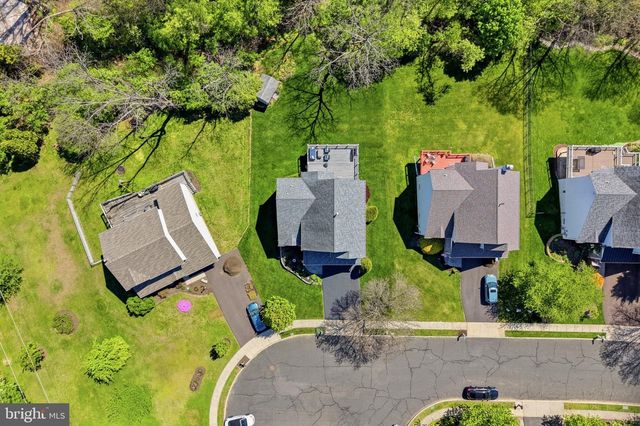 667 BIRCH CIR, Telford, PA 18969