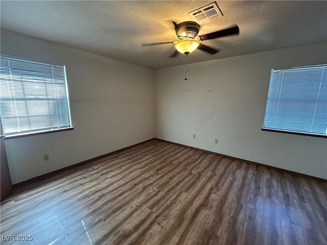 5915 Laredo Street, Las Vegas, NV 89146