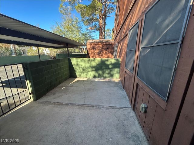 5915 Laredo Street, Las Vegas, NV 89146