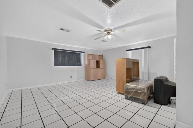 5010 Bricker Street, Houston, TX 77033