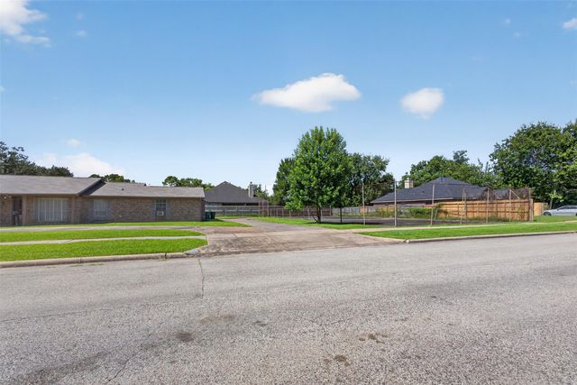 5010 Bricker Street, Houston, TX 77033