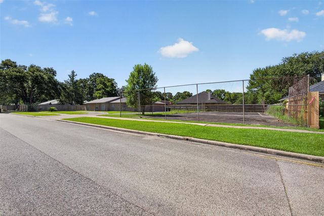5010 Bricker Street, Houston, TX 77033