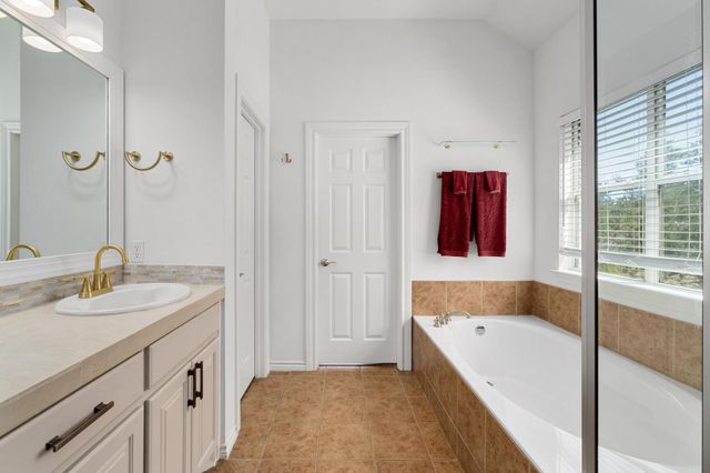 11201 W Cave BLVD, Dripping Springs, TX 78620