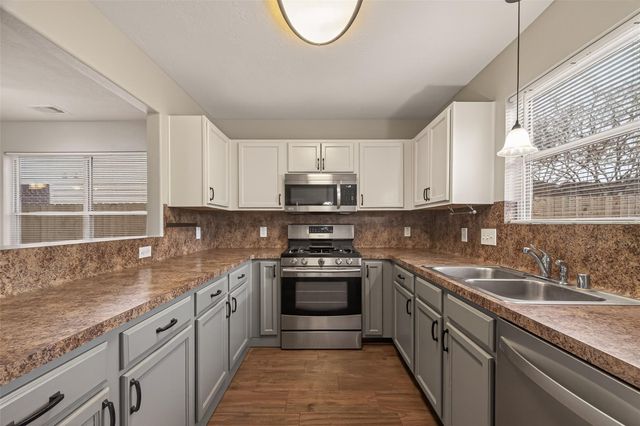 10902 Clear Villa Lane, Houston, TX 77034