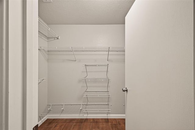 10902 Clear Villa Lane, Houston, TX 77034