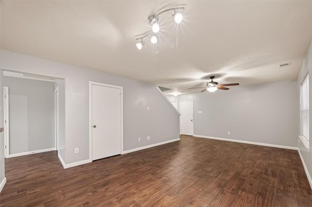 10902 Clear Villa Lane, Houston, TX 77034