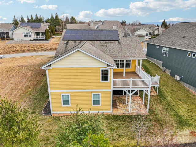 14 Rose Creek Road, Leicester, NC 28748