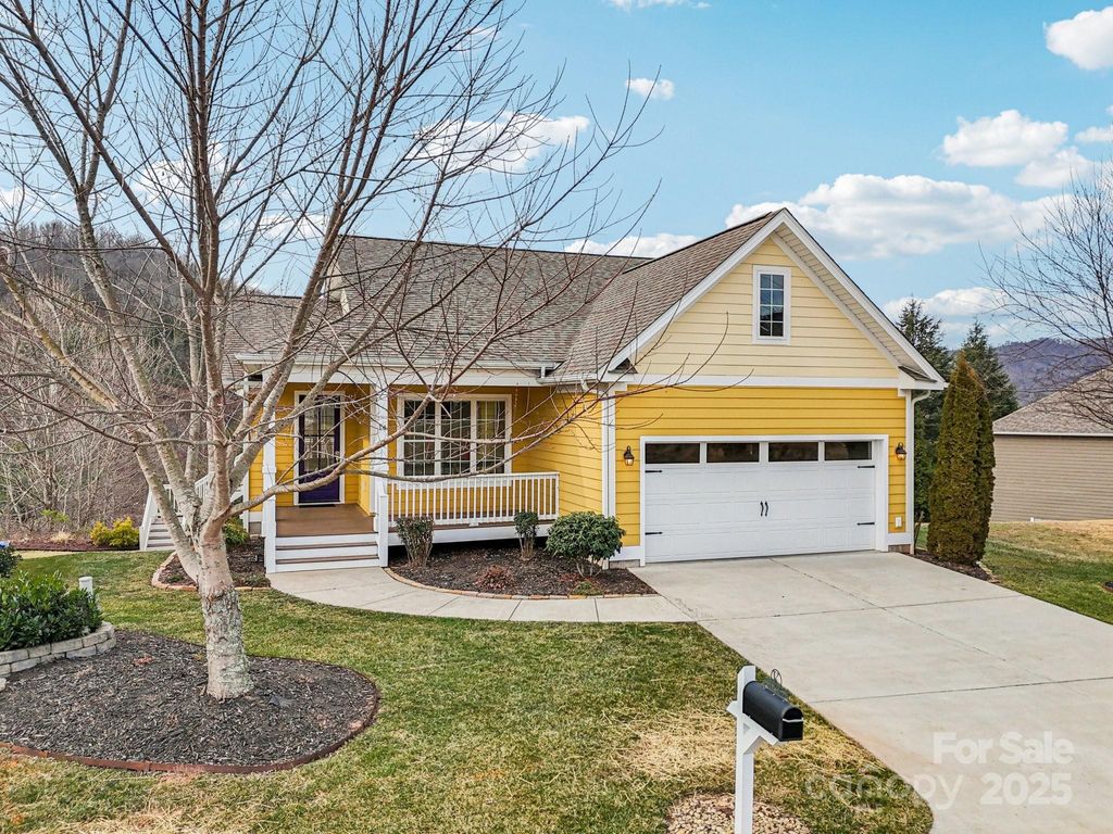 14 Rose Creek Road, Leicester, NC 28748