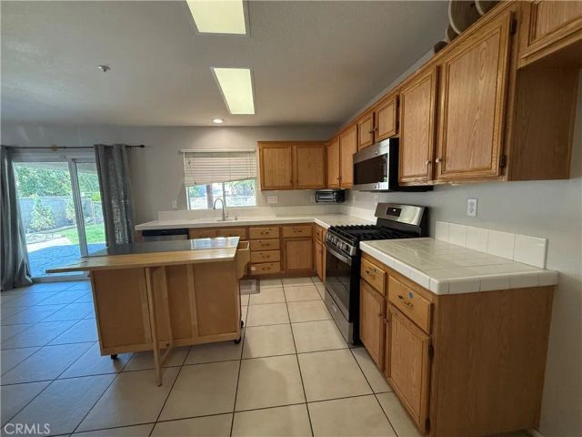 15188 Wright Court, Fontana, CA 92336