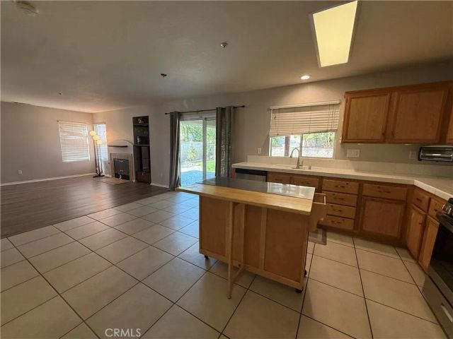 15188 Wright Court, Fontana, CA 92336