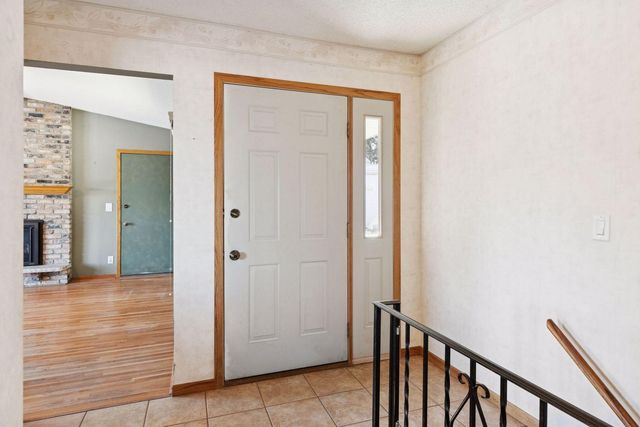 11441 Galtier Drive, Burnsville, MN 55337