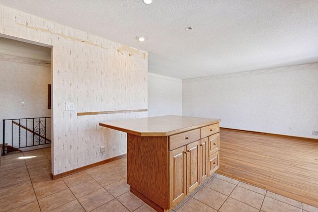 11441 Galtier Drive, Burnsville, MN 55337