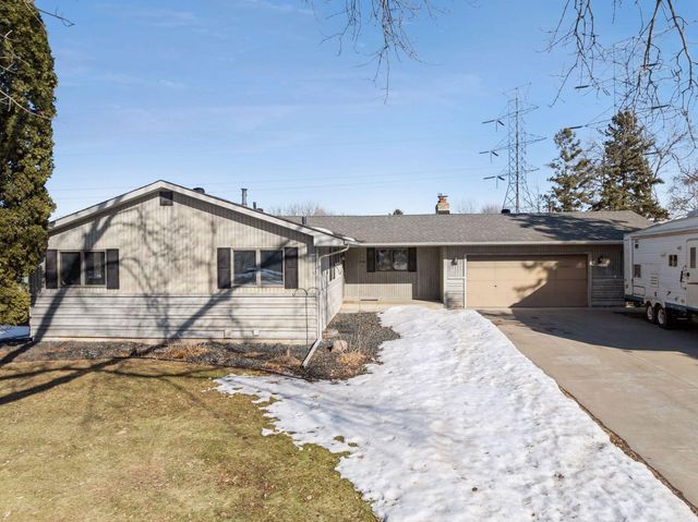 11441 Galtier Drive, Burnsville, MN 55337