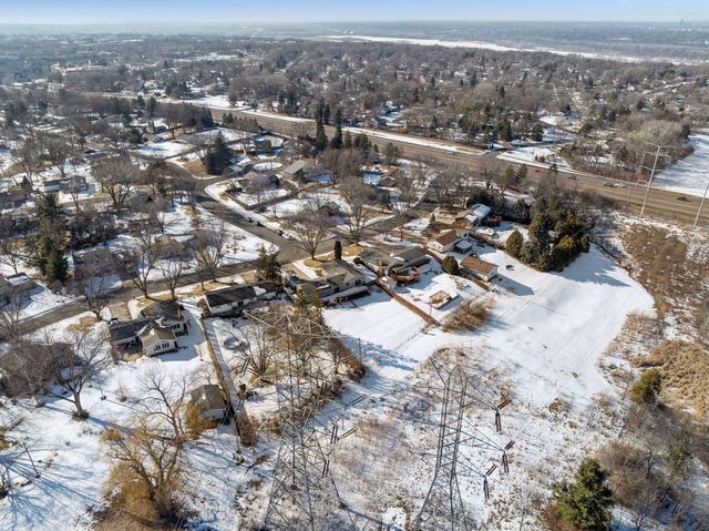 11441 Galtier Drive, Burnsville, MN 55337