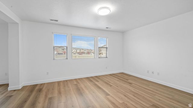 825 S PHEASANT RUN, Orem, UT 84058