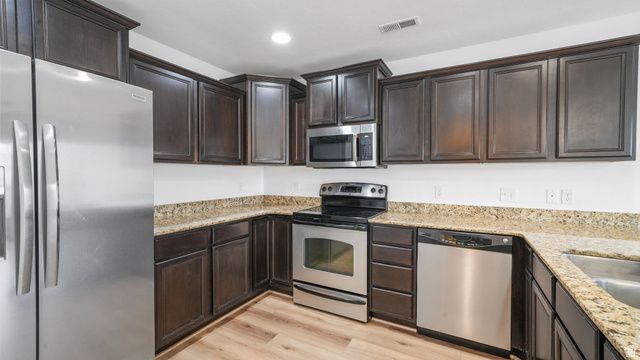 825 S PHEASANT RUN, Orem, UT 84058