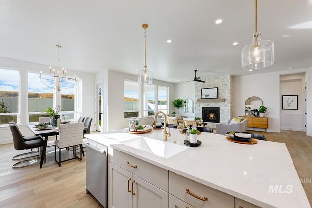 21797 Big Wood Way, Star, ID 83669
