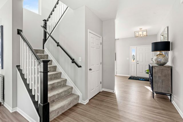 10465 California Street, Crown Point, IN 46307