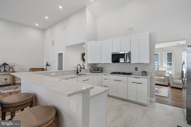 148 COMPASS ROAD, Manahawkin, NJ 08050