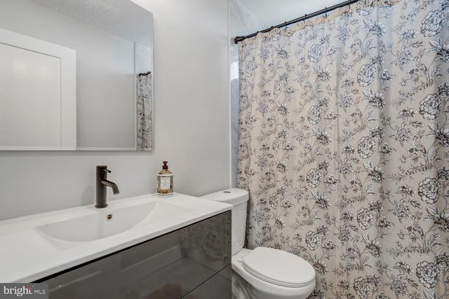 148 COMPASS ROAD, Manahawkin, NJ 08050