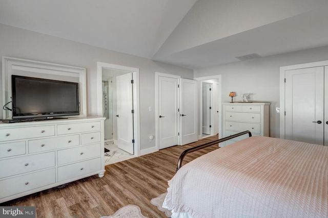 148 COMPASS ROAD, Manahawkin, NJ 08050