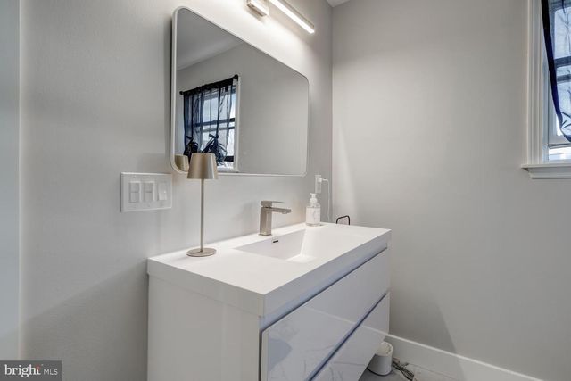 148 COMPASS ROAD, Manahawkin, NJ 08050