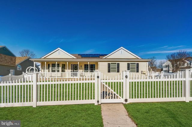 148 COMPASS ROAD, Manahawkin, NJ 08050