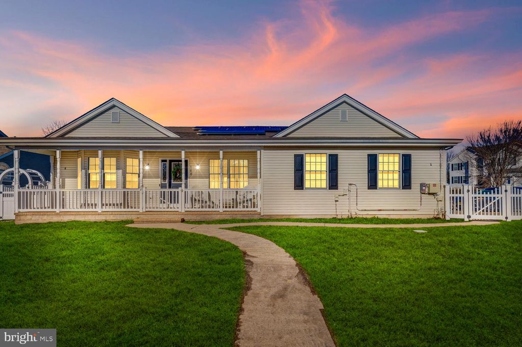 148 COMPASS ROAD, Manahawkin, NJ 08050