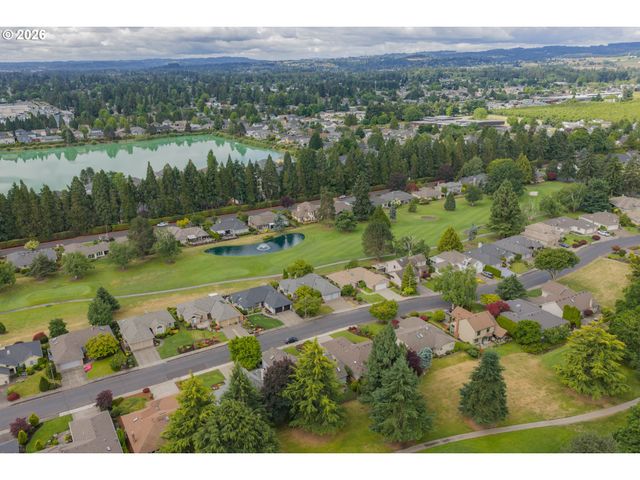 590 SNEAD Dr N, Keizer, OR 97303