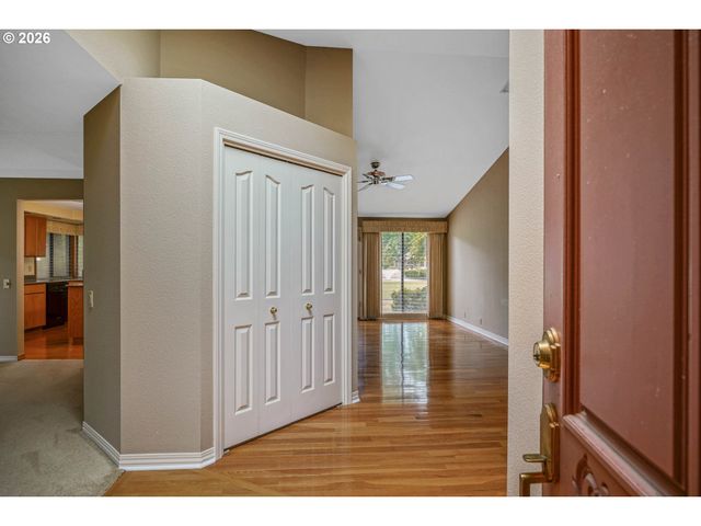 590 SNEAD Dr N, Keizer, OR 97303