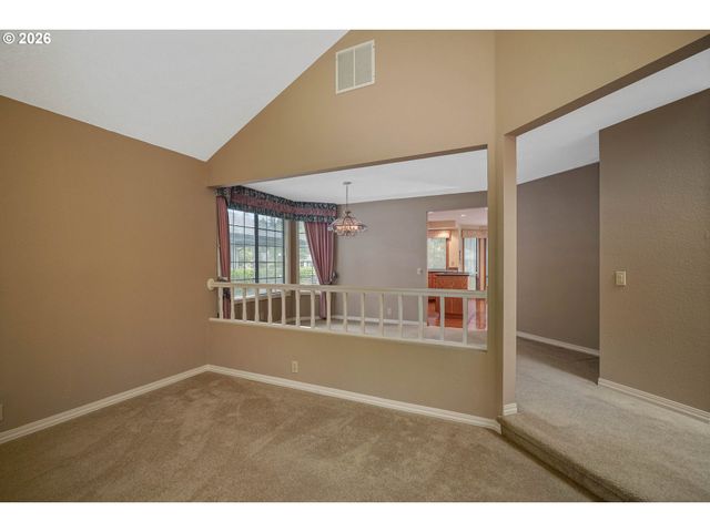 590 SNEAD Dr N, Keizer, OR 97303